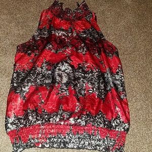 Beautiful top! Dressy or night out;)